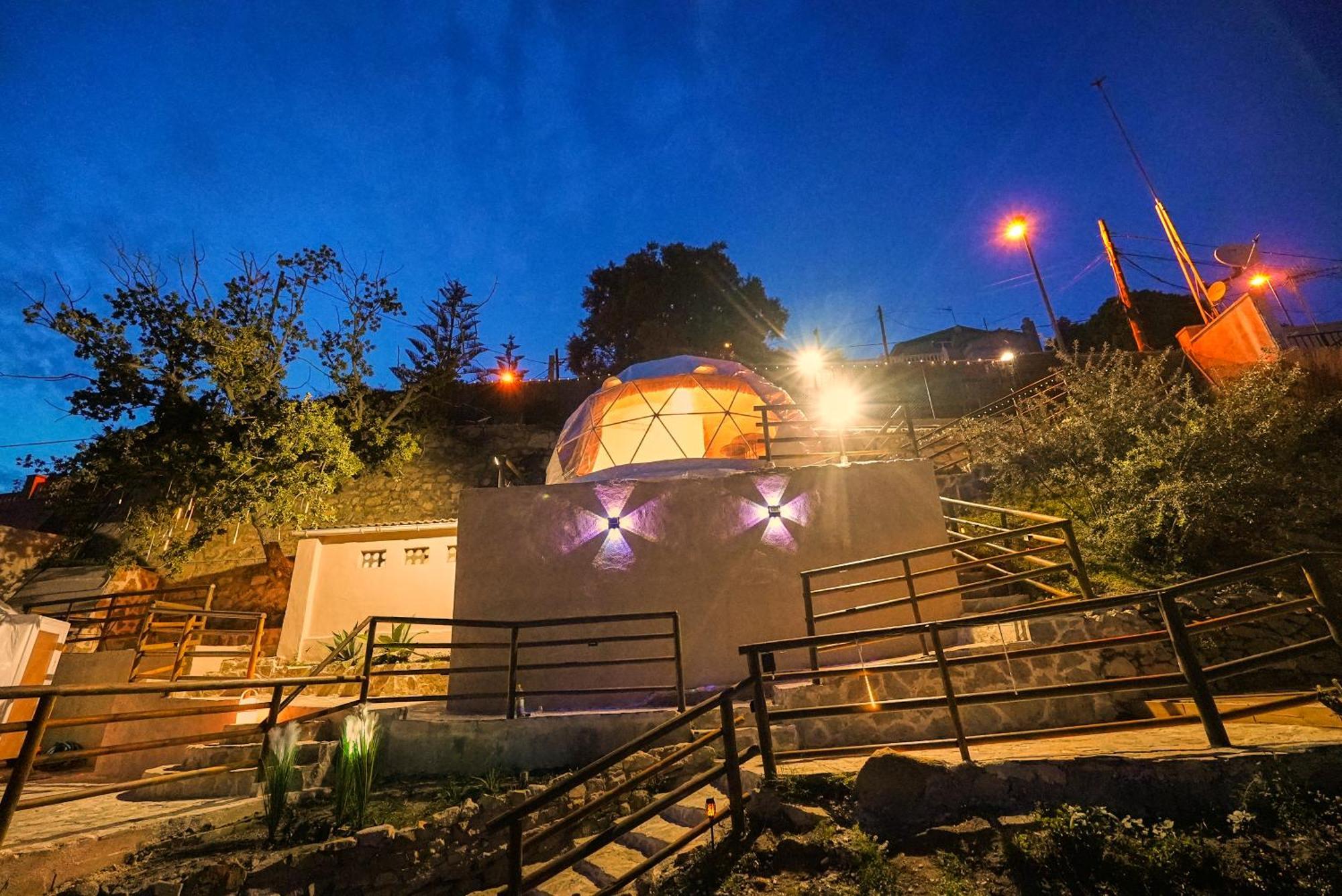 Aaa View Private Terrace Outdoor Heated Hot Tub Family Fun Villa Badalona Buitenkant foto